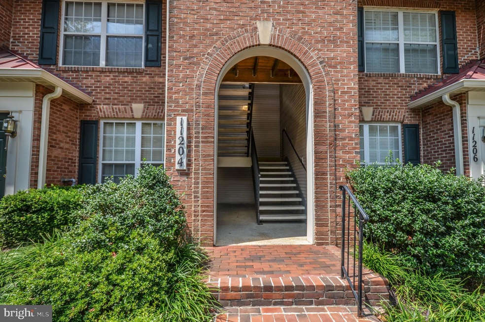 11204 Edson Park Place unit 6, Rockville, MD 20852 - photo 1