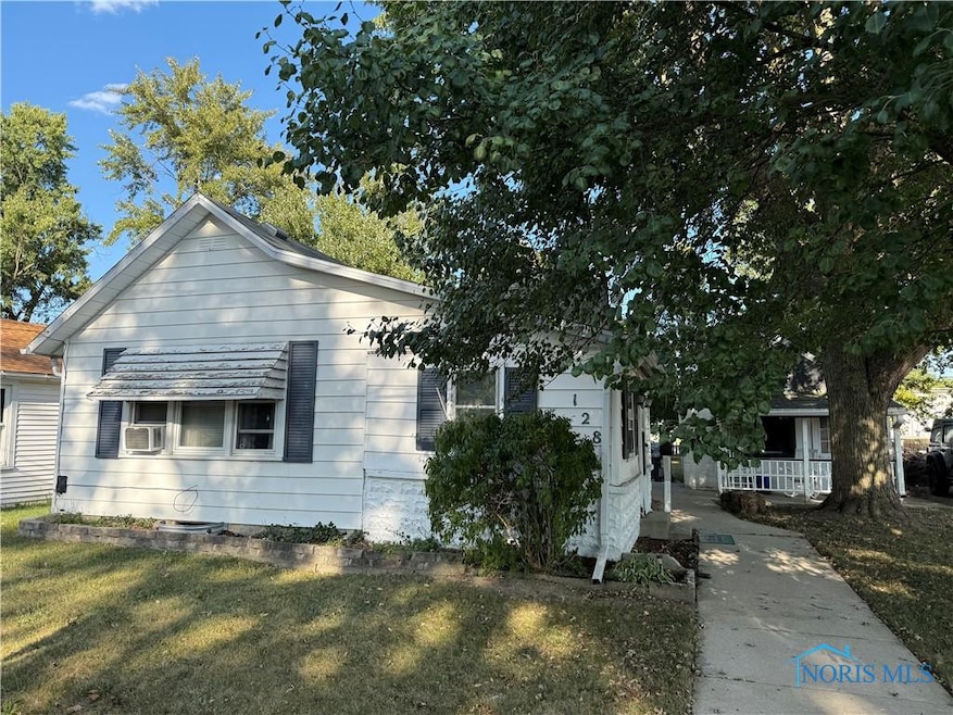 128 Zihlman St, North Baltimore, OH 45872 - photo 1