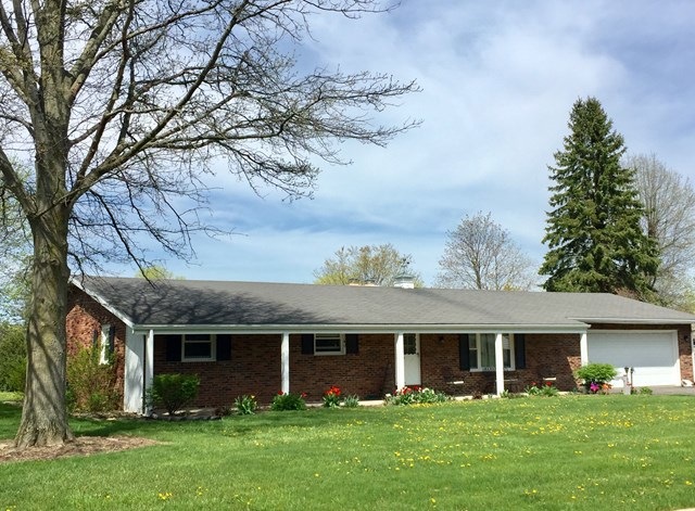 902 Victoria Dr, Bucyrus, OH 44820 - photo 1