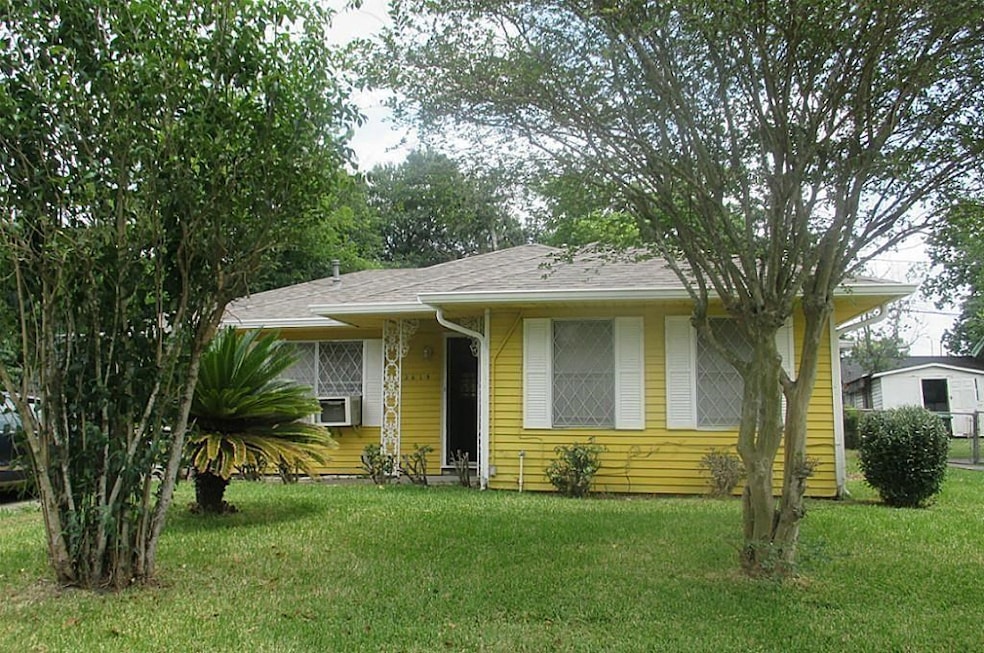 3619 Yosemite St, Houston, TX 77021 - photo 1