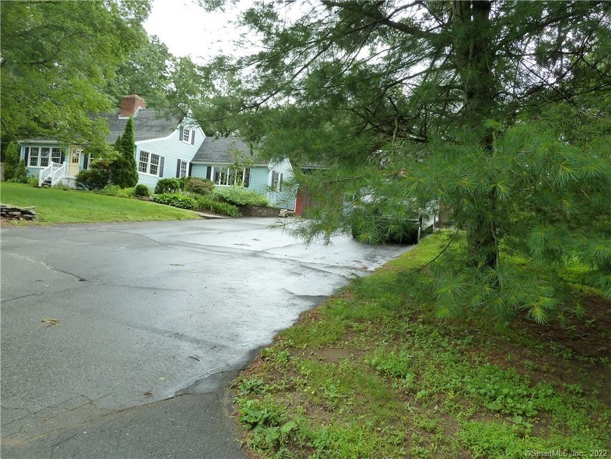 51 Lester Dr, Plainfield, CT 06332 - photo 1
