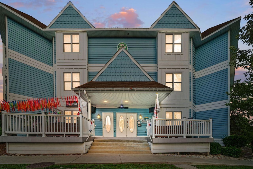 123 Center St unit 212, Lake Geneva, WI 53147 - photo 1