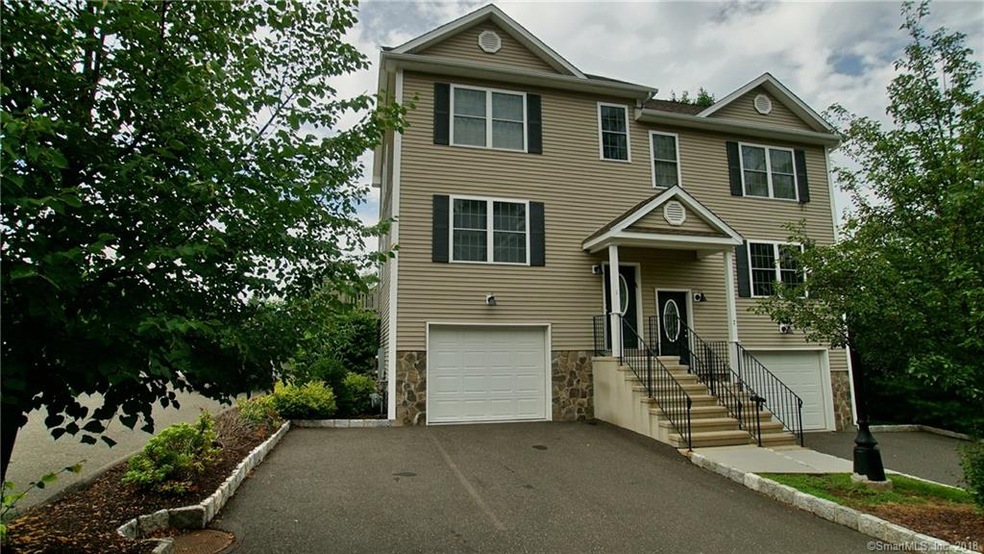 14 Morton St unit 1, Danbury, CT 06810 - photo 1