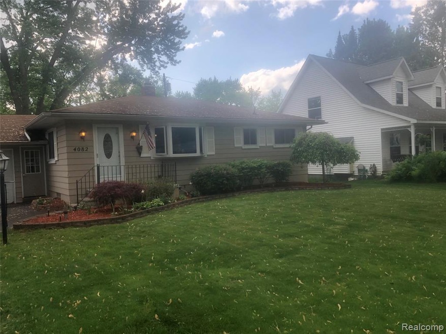 4082 Circle Blvd, West Bloomfield, MI 48323 - photo 1