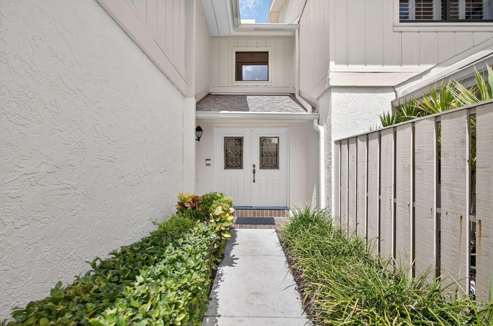 16942 Waterbend Dr unit 2580, Jupiter, FL 33477 - photo 1