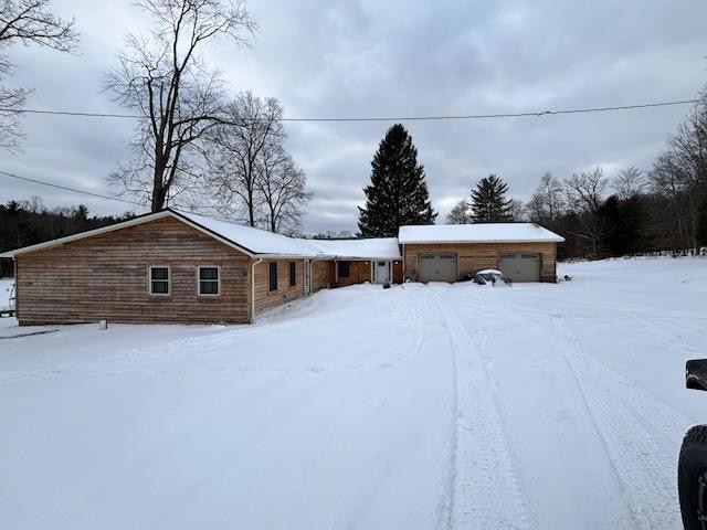 Under Contract $400,000