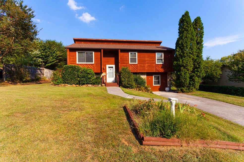 828benttree-2