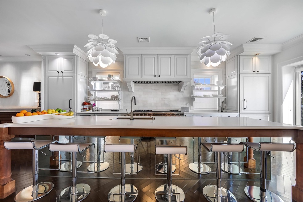 807 Boulevard E, Weehawken, NJ 07086 - photo 1