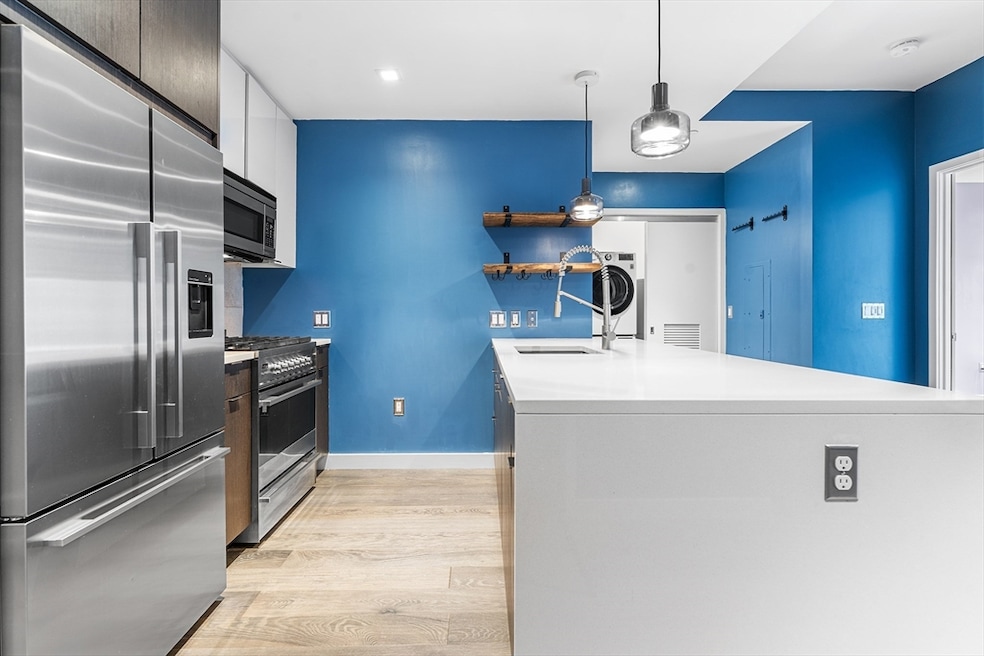 Alloy at Assembly Row unit 1103, Somerville, MA 02145 - photo 1