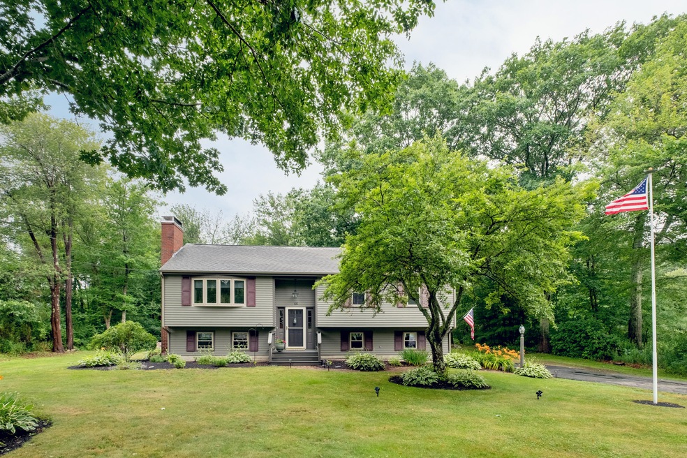 46 Eldridge Rd, York, ME 03909 - photo 1