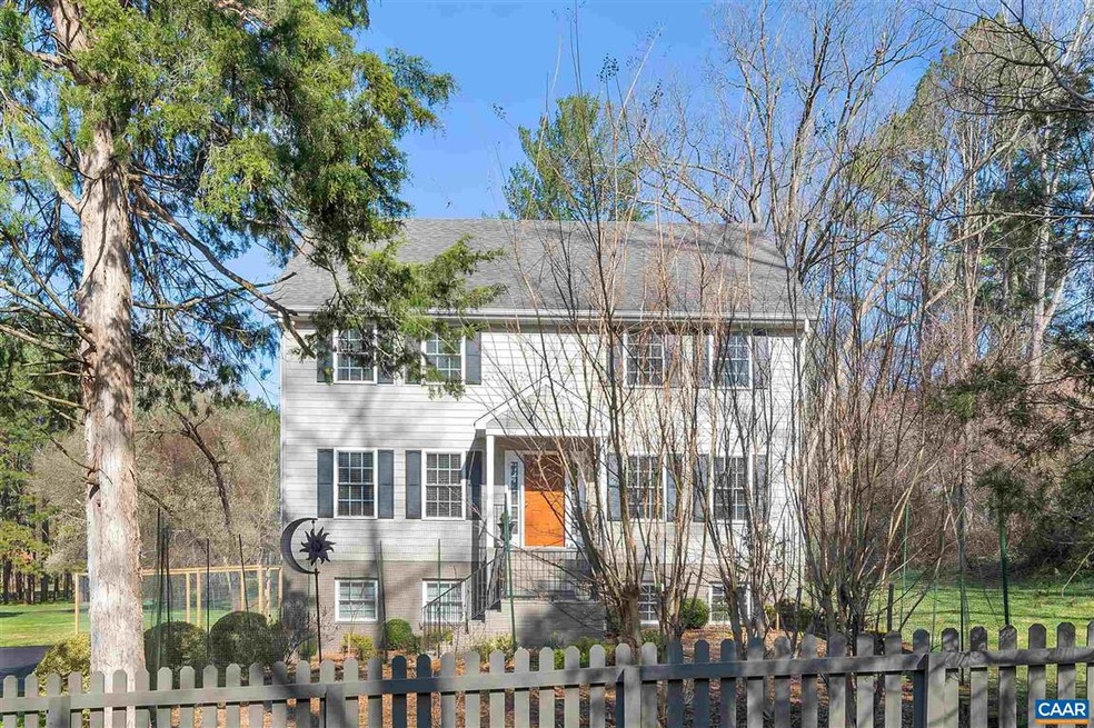 975 West Leigh Dr, Charlottesville, VA 22901 - photo 1