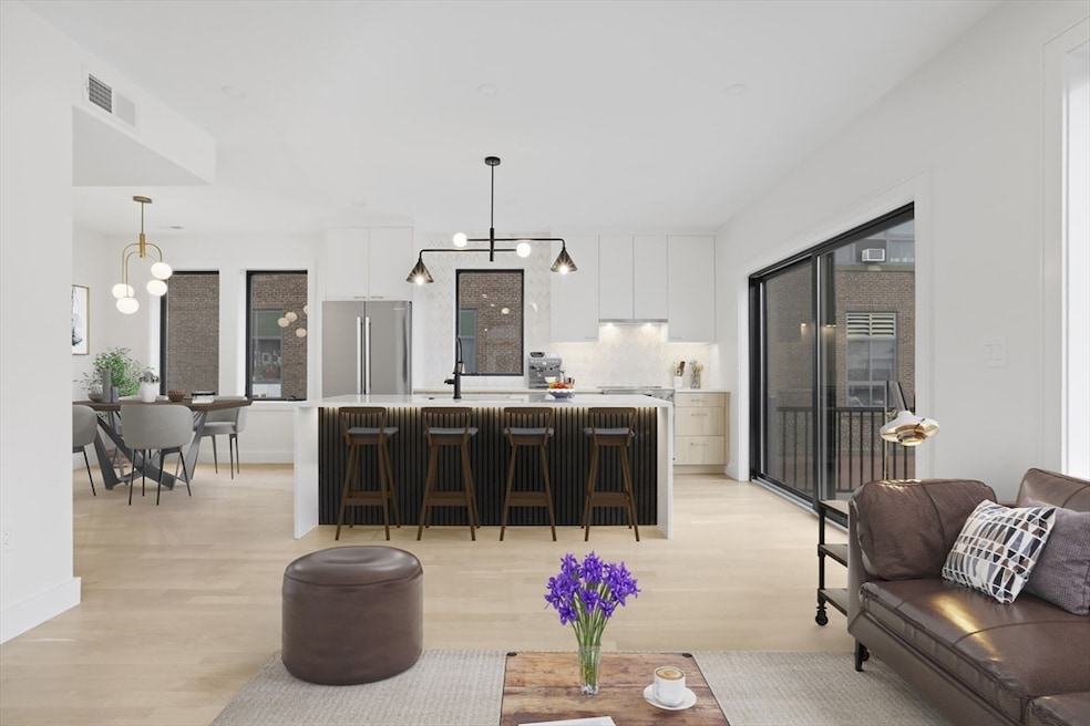 14 Bonair St unit 14, Somerville, MA 02145 - photo 1