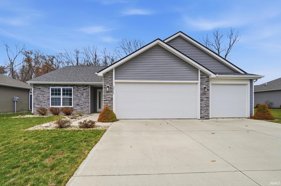 2215 Caesar Trail, Fort Wayne, IN 46818 - photo 1