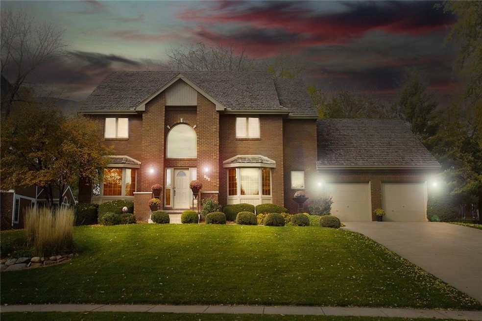 904 48th St, West Des Moines, IA 50265 - photo 1