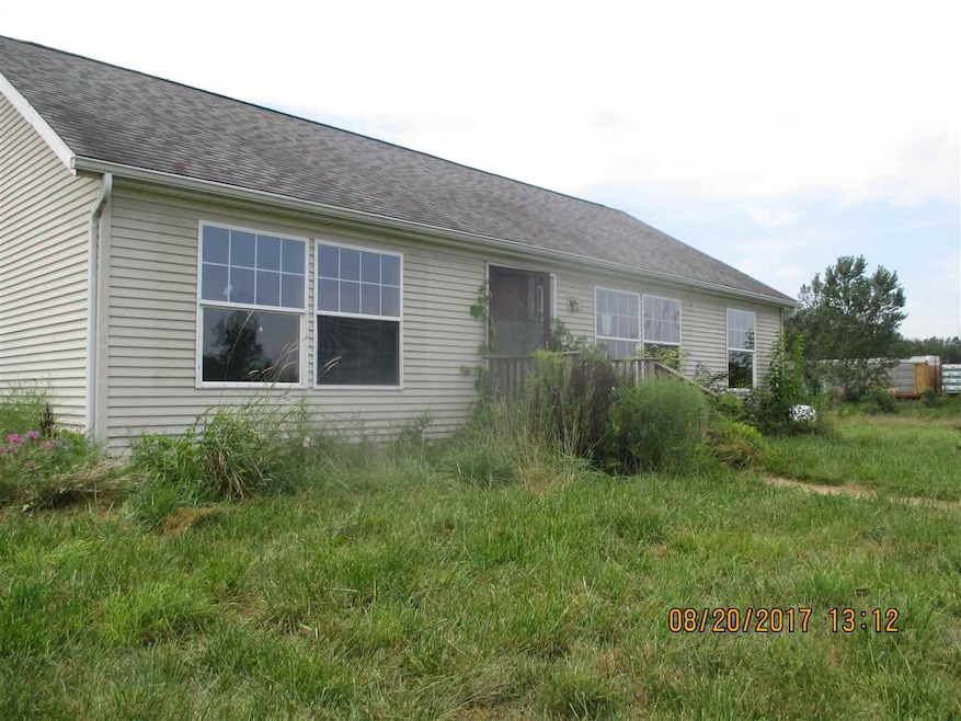 4218 S 300 E, La Porte, IN 46350 - photo 1