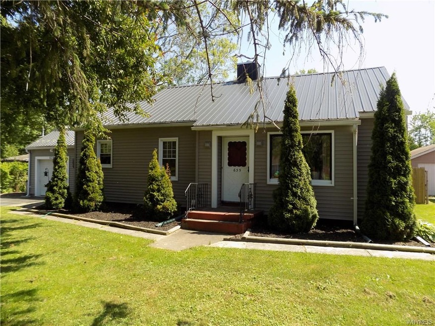 635 Commercial with New Siding and Nicely Landscap