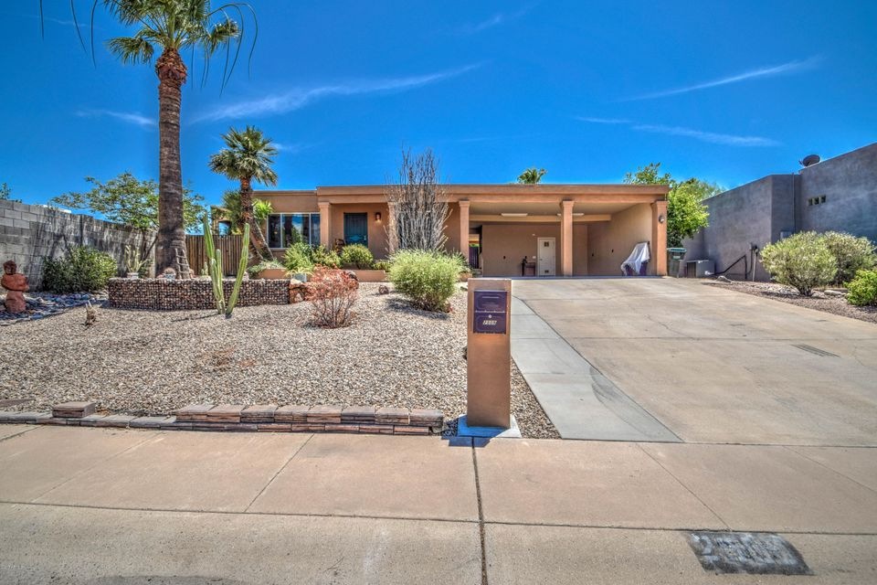 2509 E CLAIRE DR