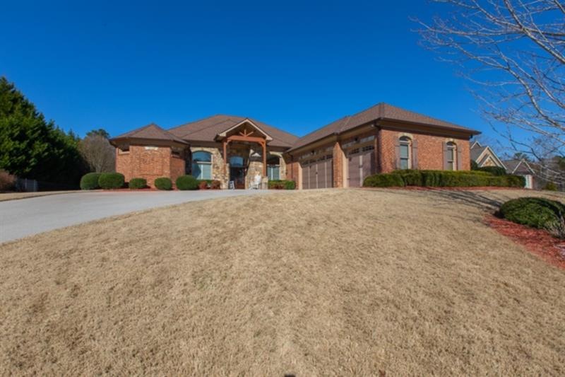 4771 Falling Brook Dr, Flowery Branch, GA 30542 - photo 1