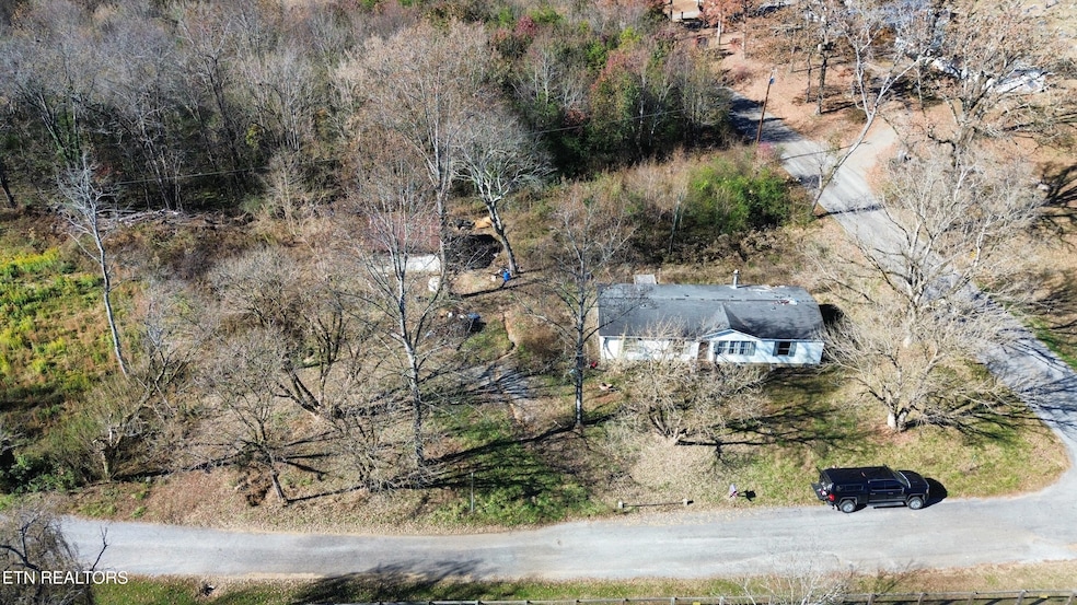 104 Druid Hill Rd, Tellico Plains, TN 37385 - photo 1