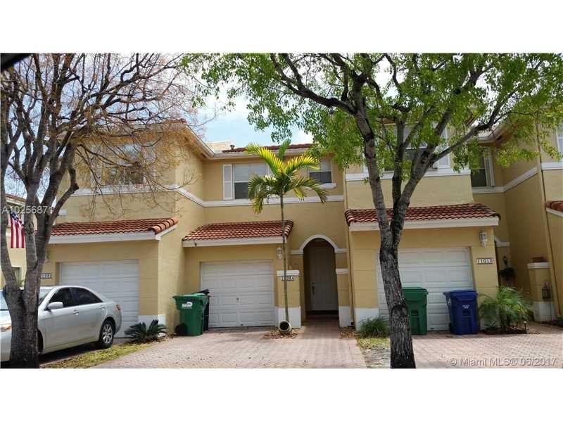 10984 NW 43rd Terrace, Doral, FL 33178 - photo 1