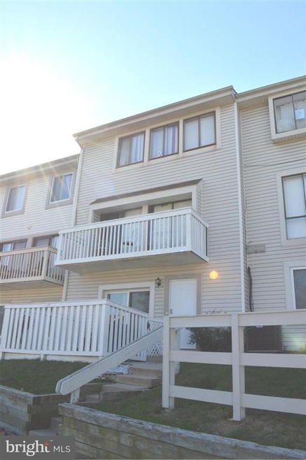 12864 Cara Dr unit 32-C, Woodbridge, VA 22192 - photo 1