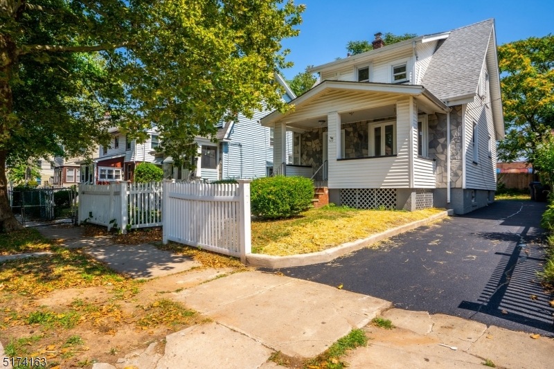 261 Weequahic Ave unit 263, Newark, NJ 07112 - photo 1