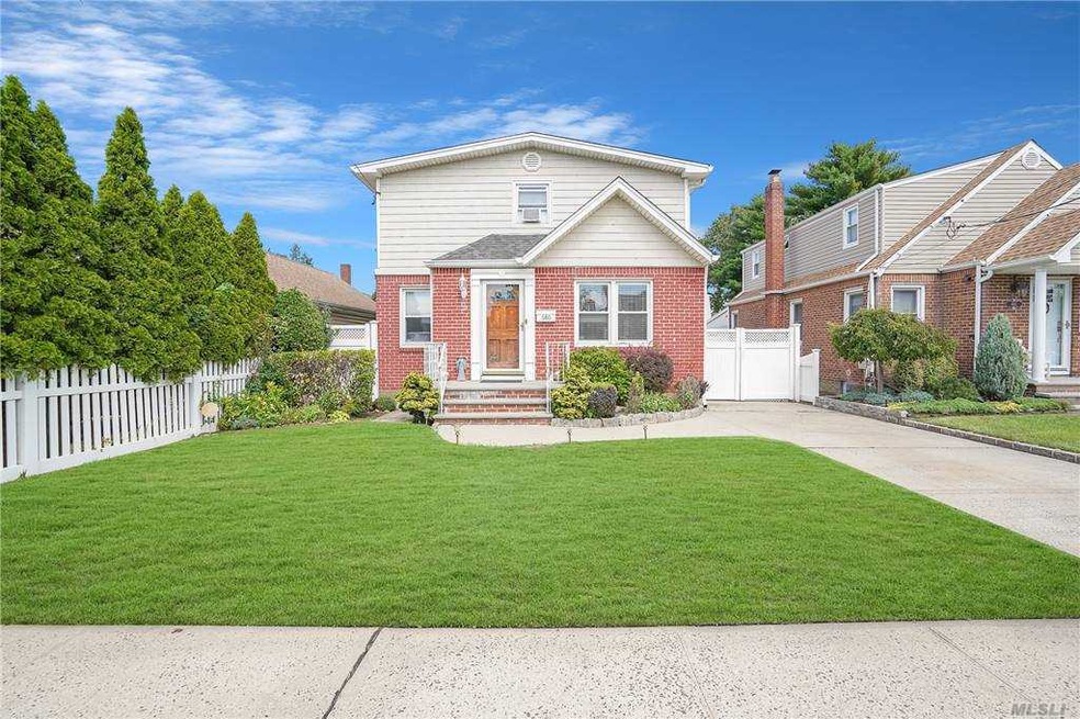 686 Margaret St, Franklin Square, NY 11010 - photo 1