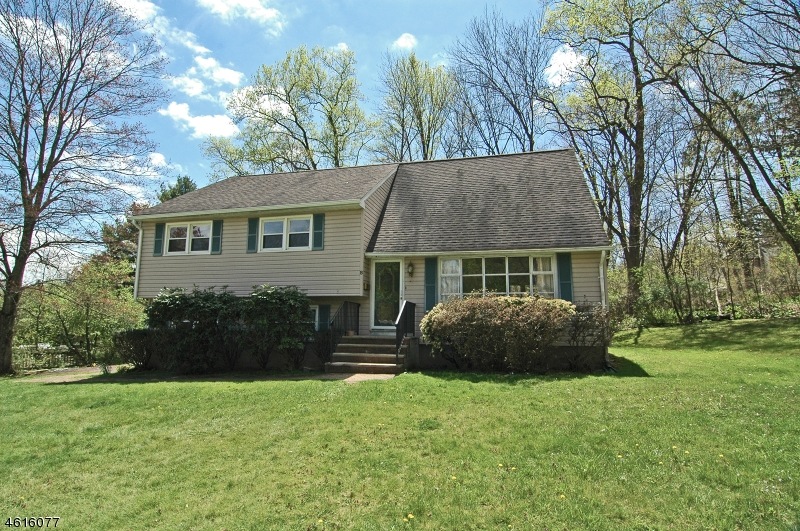 8 Comfort Ct, Randolph, NJ 07869 - photo 1