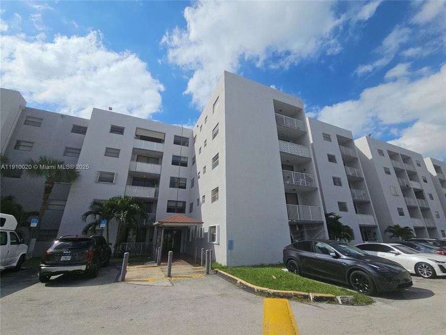 8145 NW 7th St unit 411, Miami, FL 33126 - photo 1