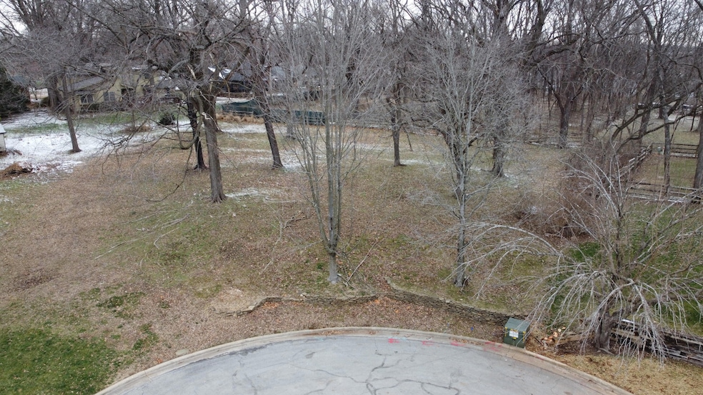 Lot Above 1