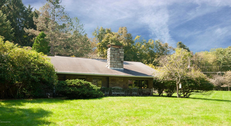 1242 Mazzetti Rd, Stroudsburg, PA 18360 - photo 1