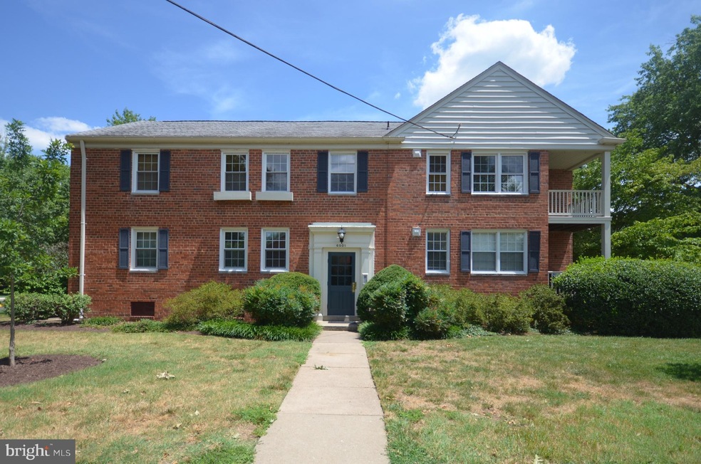 6501 10th St unit B-2, Alexandria, VA 22307 - photo 1