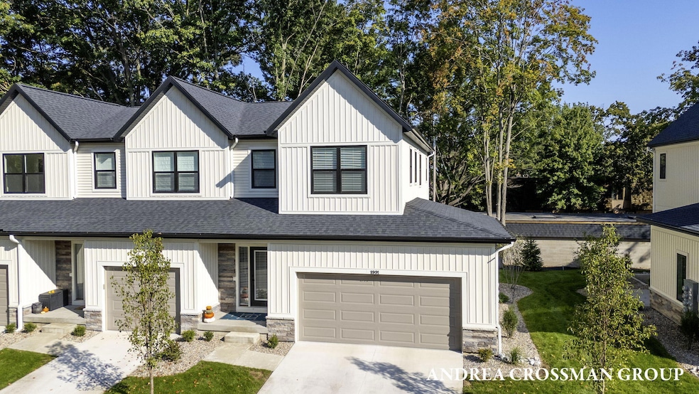 1991 N Shorewood Ln unit 4, Holland, MI 49423 - photo 1