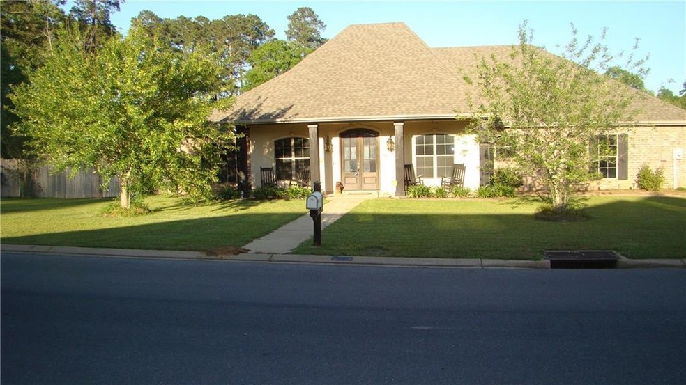 186 Fox Chase Dr, Pineville, LA 71360 - photo 1