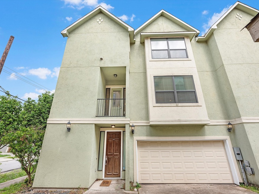 4217 Koehler St, Houston, TX 77007 - photo 1