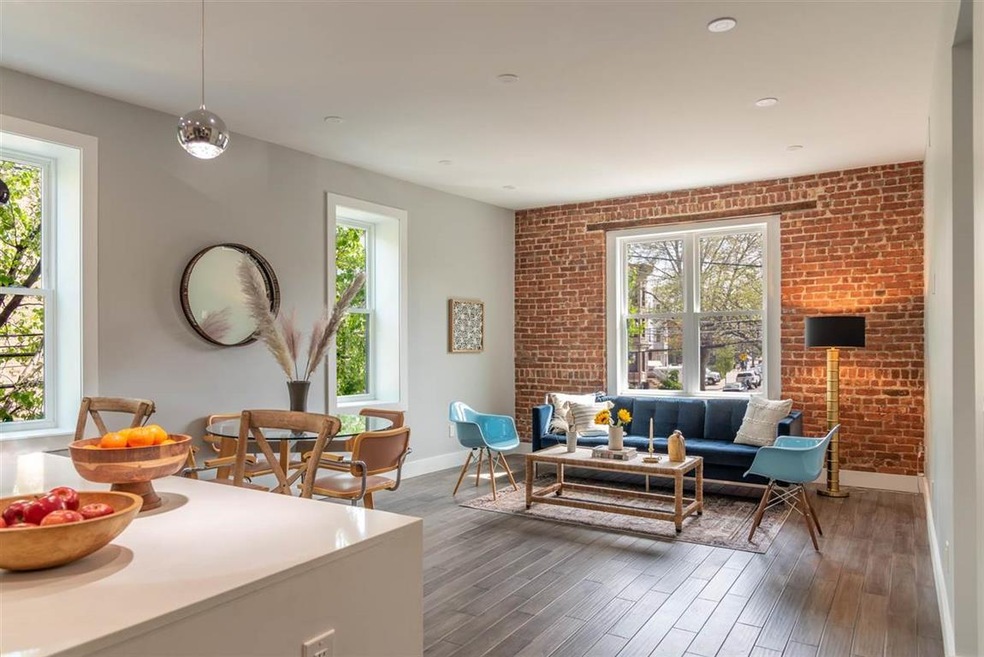 100 Oak St unit 2, Weehawken, NJ 07086 - photo 1