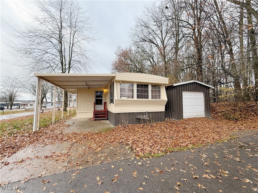 73 Redwood St, Beloit, OH 44609 - photo 1