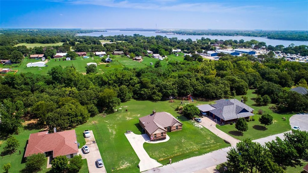 1509 Inlet Dr, Azle, TX 76020 - photo 1