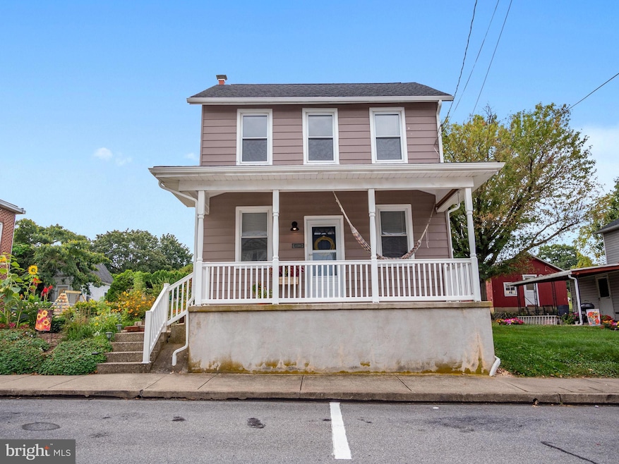 120 W 2nd St, Alburtis, PA 18011 - photo 1