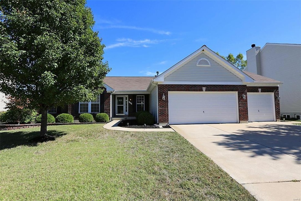 710 Brook Manor Ct, Lake Saint Louis, MO 63367 - photo 1