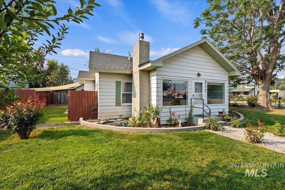 317 C Ave, Wilder, ID 83676 - photo 1
