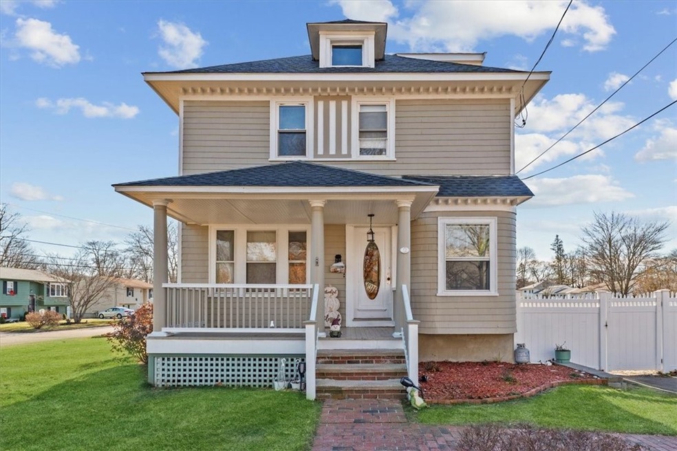 32 Edison St, Warwick, RI 02889 - photo 1