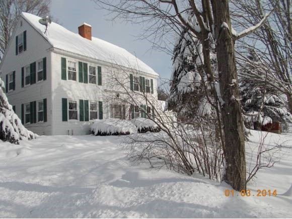 475 Elm St, Claremont, NH 03743 - photo 1