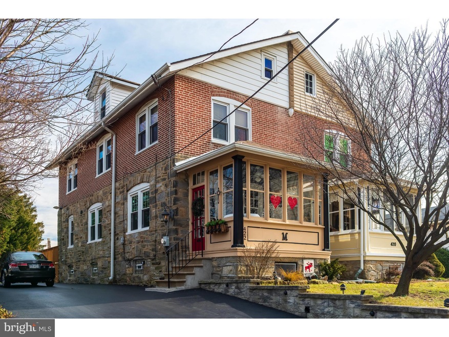 422 Fairview Rd, Woodlyn, PA 19094 - photo 1