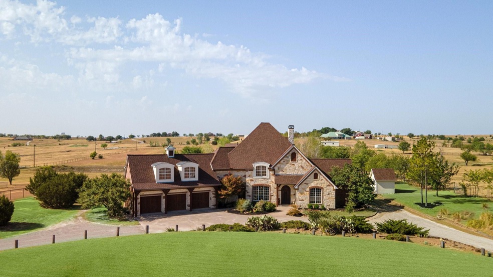 5226 White Settlement Rd, Weatherford, TX 76087 - photo 1