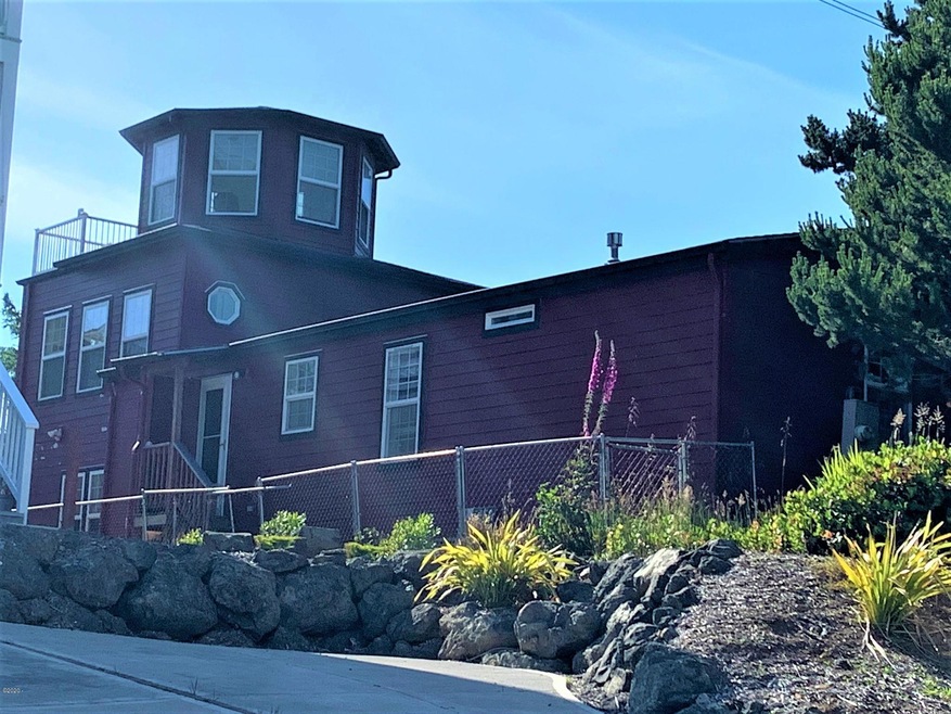 2277 SW Coast Ave, Lincoln City, OR 97367 - photo 1