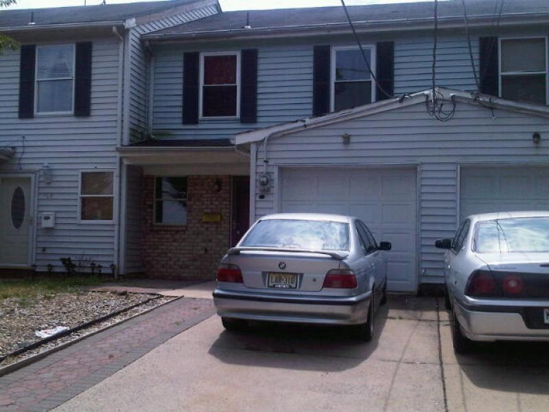 510 Clifton St, Elizabeth, NJ 07202 - photo 1