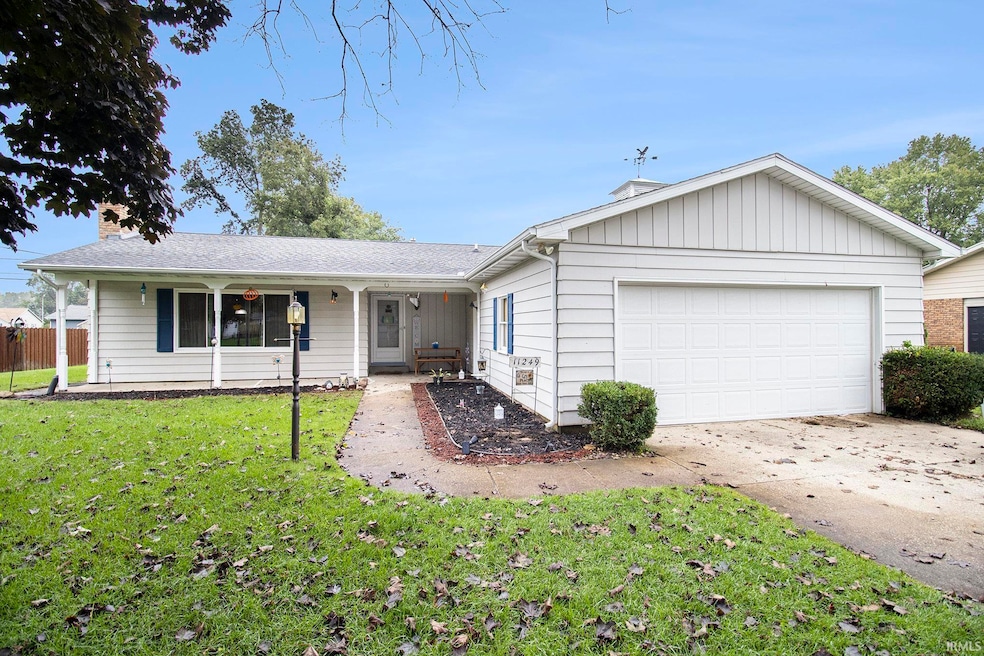 11249 Hemlock Dr, Osceola, IN 46561 - photo 1