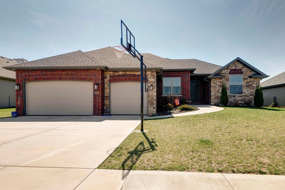 870 E Barracuda Dr, Nixa, MO 65714 - photo 1