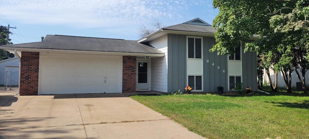 8496 Harkness Rd S, Cottage Grove, MN 55016 - photo 1